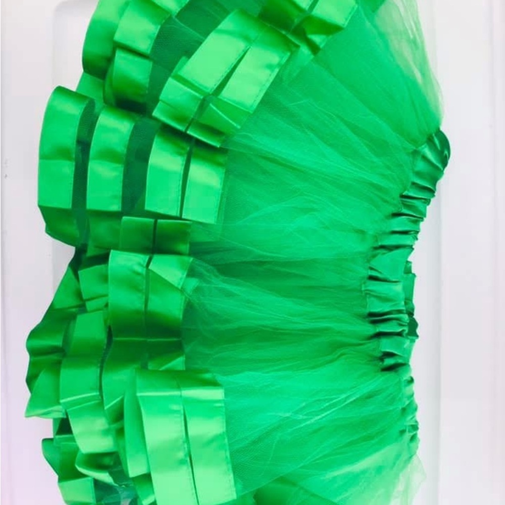 Vibrant Green Tulle Skirt new condition